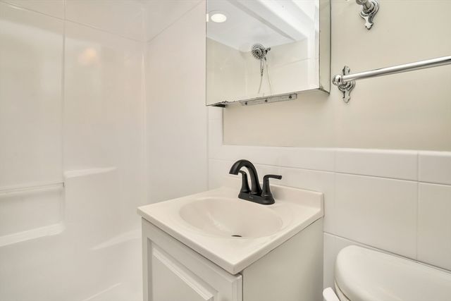 77 Swan St 2, Everett, MA 02149