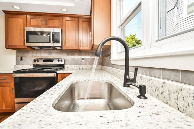 77 Swan St 2, Everett, MA 02149