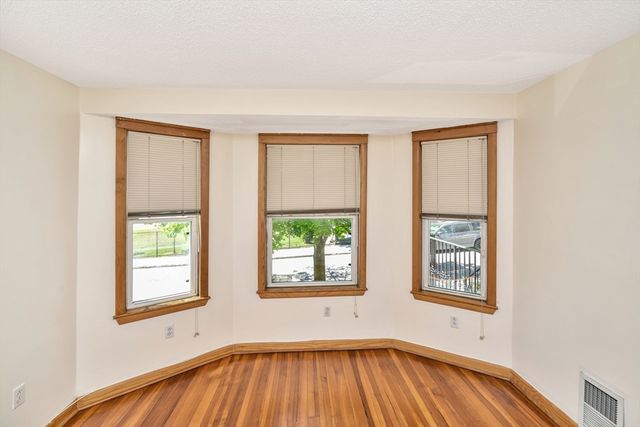 77 Swan St 2, Everett, MA 02149