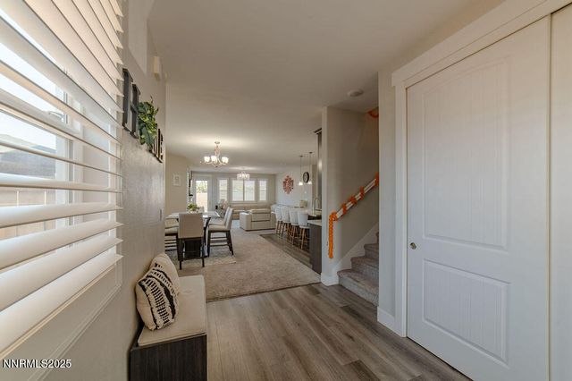 944 Los Alamitos Street, Minden, NV 89423