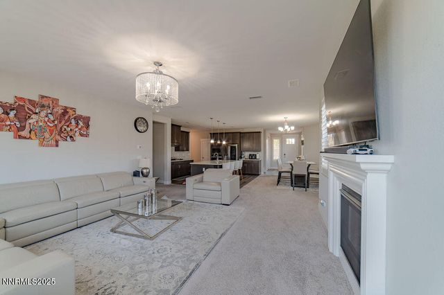 944 Los Alamitos Street, Minden, NV 89423