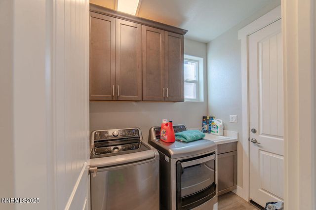 944 Los Alamitos Street, Minden, NV 89423