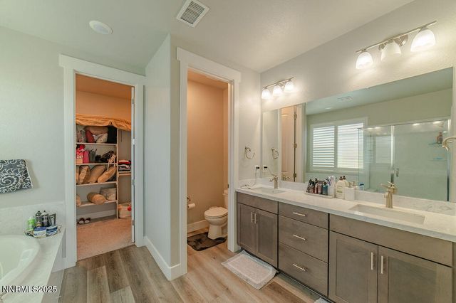 944 Los Alamitos Street, Minden, NV 89423