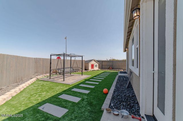 944 Los Alamitos Street, Minden, NV 89423