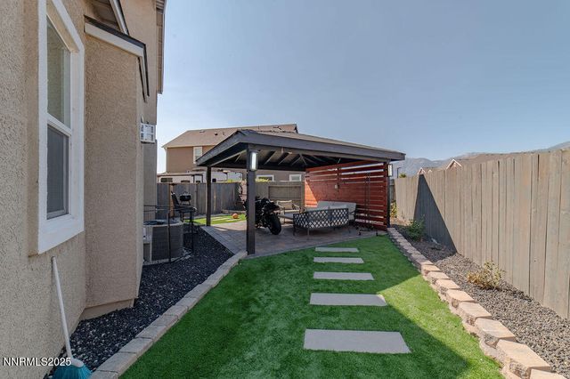 944 Los Alamitos Street, Minden, NV 89423