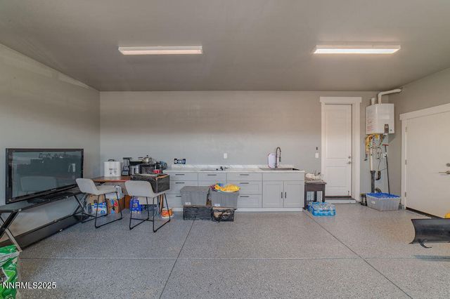 944 Los Alamitos Street, Minden, NV 89423