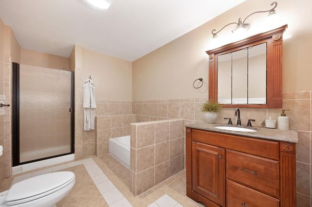 5800 Wilkinson Ln, Valley Springs, CA 95252