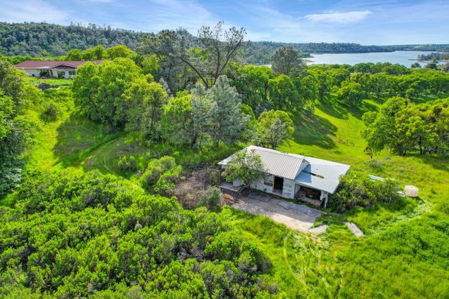 5800 Wilkinson Ln, Valley Springs, CA 95252