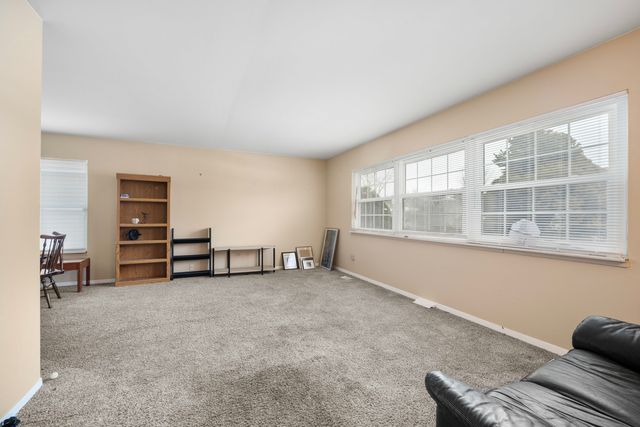 18033 Idlewild Drive, Country Club Hills, IL 60478