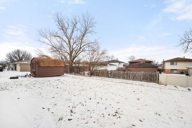 18033 Idlewild Drive, Country Club Hills, IL 60478