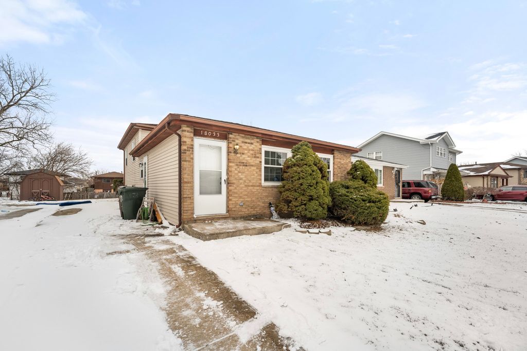 18033 Idlewild Drive, Country Club Hills, IL 60478