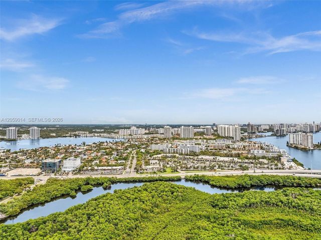3750 NE 169th St 409, North Miami Beach, FL 33160