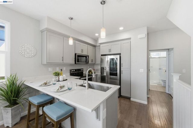 37336 Duckling Ter, Fremont, CA 94536