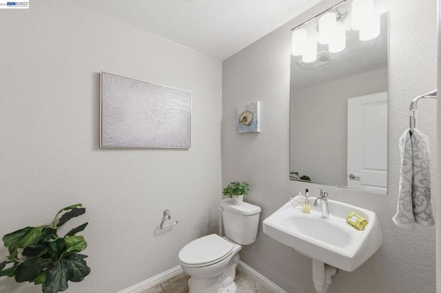 37336 Duckling Ter, Fremont, CA 94536