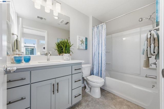 37336 Duckling Ter, Fremont, CA 94536