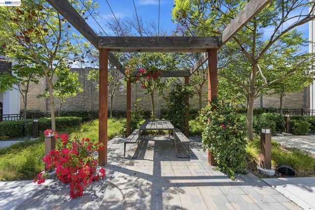 37336 Duckling Ter, Fremont, CA 94536