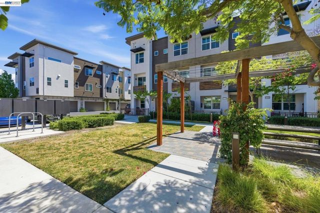 37336 Duckling Ter, Fremont, CA 94536