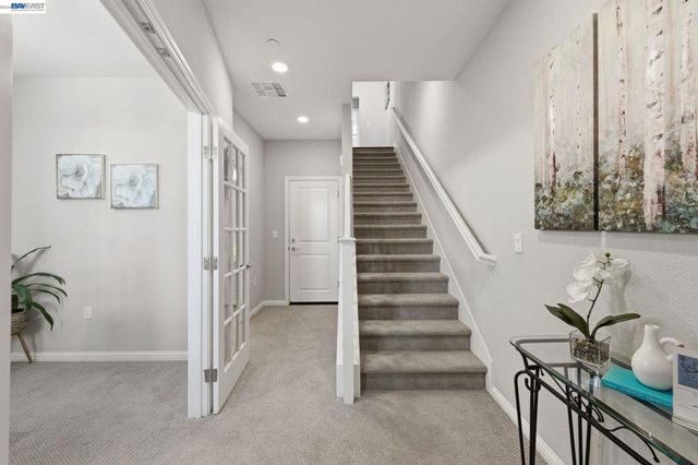 37336 Duckling Ter, Fremont, CA 94536