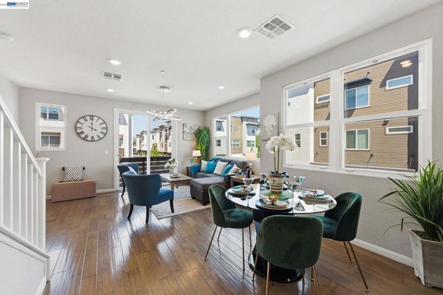 37336 Duckling Ter, Fremont, CA 94536