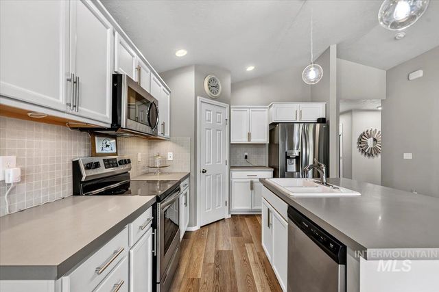730 W Treehouse Way, Kuna, ID 83634