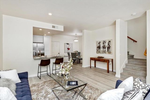 1524 Circle Ranch Way 61, Oceanside, CA 92057