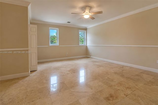 8601 SW 174th St, Palmetto Bay, FL 33157