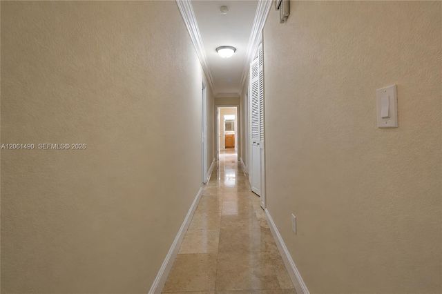 8601 SW 174th St, Palmetto Bay, FL 33157