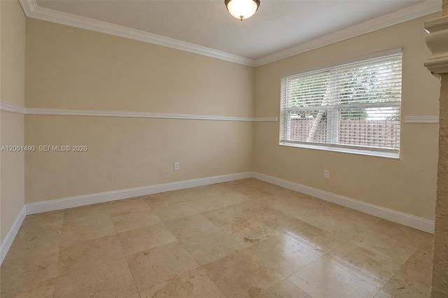 8601 SW 174th St, Palmetto Bay, FL 33157