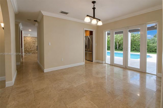 8601 SW 174th St, Palmetto Bay, FL 33157