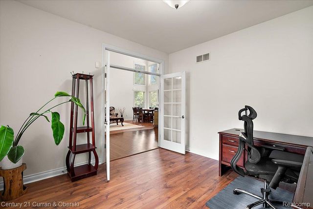 24729 Cavendish Avenue E, Novi, MI 48375