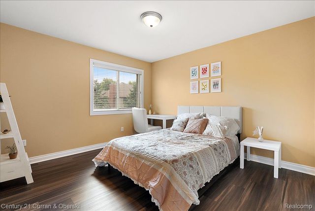 24729 Cavendish Avenue E, Novi, MI 48375