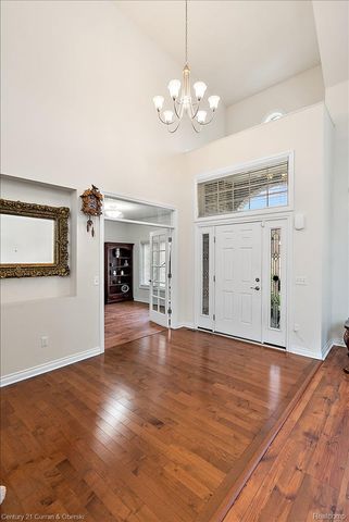 24729 Cavendish Avenue E, Novi, MI 48375