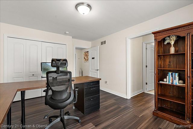 24729 Cavendish Avenue E, Novi, MI 48375