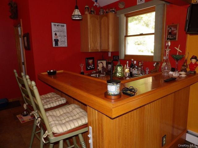 10 George Hill Road, Mount Sinai, NY 11766