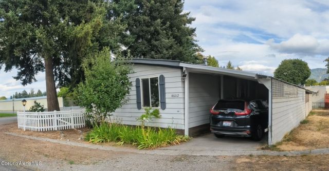 8602 N HAYDEN PINES WAY, Hayden, ID 83835