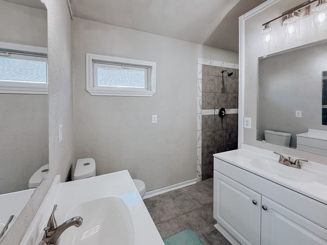 103 Eras Crossing Road, Trinidad, TX 75163