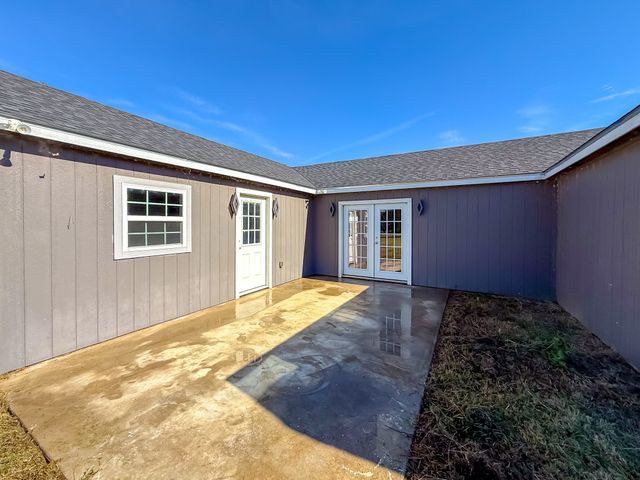 103 Eras Crossing Road, Trinidad, TX 75163