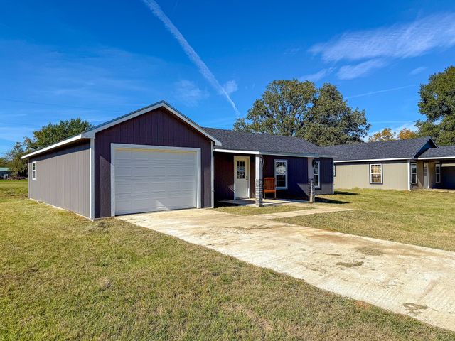 103 Eras Crossing Road, Trinidad, TX 75163
