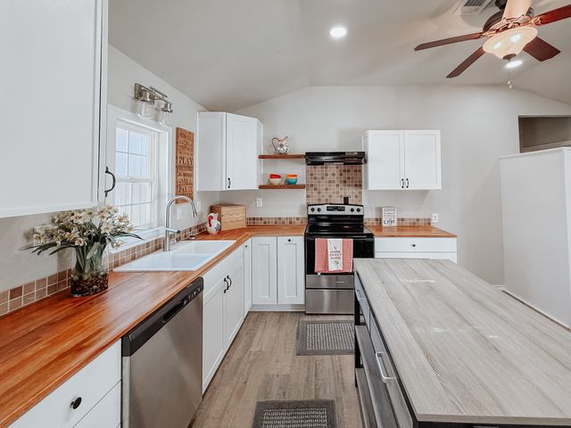 103 Eras Crossing Road, Trinidad, TX 75163