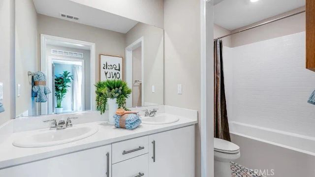 14141 Evergreen Court, Jurupa Valley, CA 92509