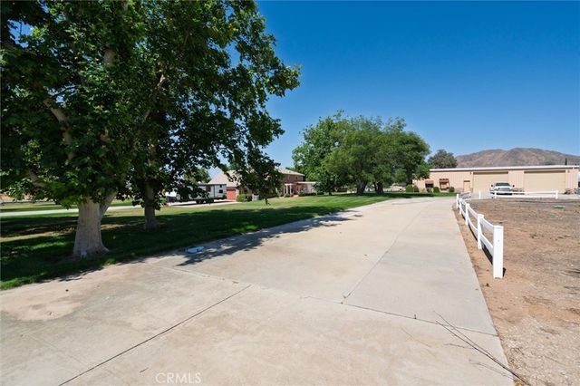 34150 Stowe Road, Winchester, CA 92596