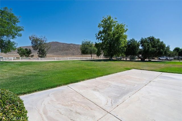 34150 Stowe Road, Winchester, CA 92596
