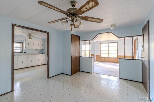 27180 Highway NN, Laquey, MO 65534