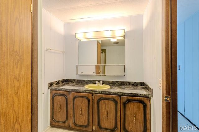 27180 Highway NN, Laquey, MO 65534