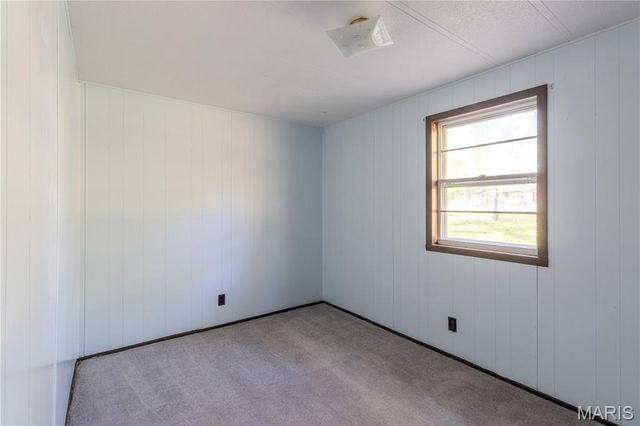 27180 Highway NN, Laquey, MO 65534