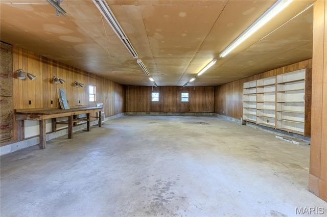 27180 Highway NN, Laquey, MO 65534