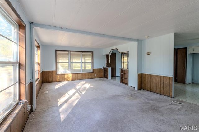 27180 Highway NN, Laquey, MO 65534