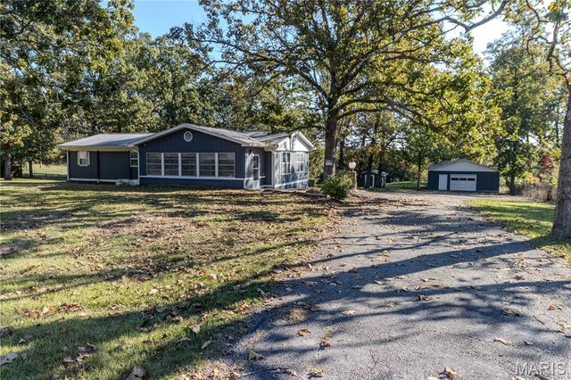 27180 Highway NN, Laquey, MO 65534