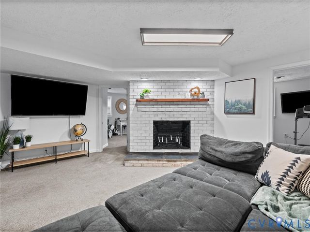 11400 Coalboro Rd, Chesterfield, VA 23838