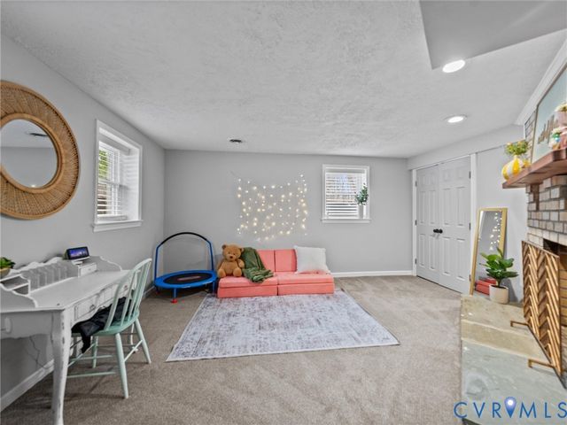 11400 Coalboro Rd, Chesterfield, VA 23838